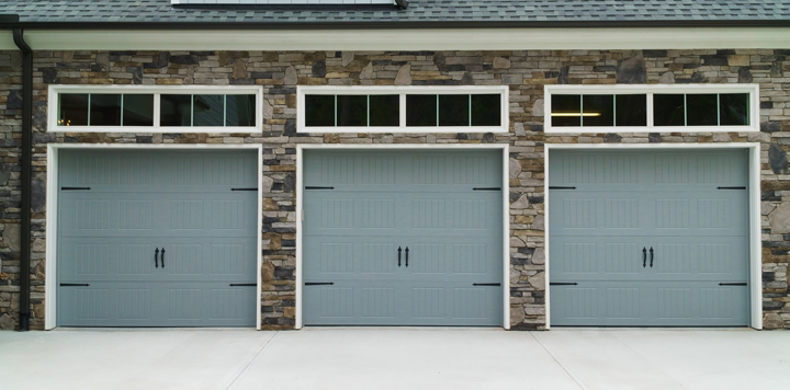 Home garage door Woodbridge Township